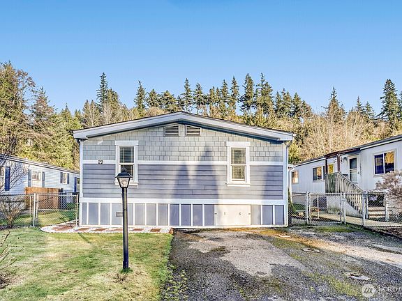 2nd image of 20227 80th Avenue NE #29