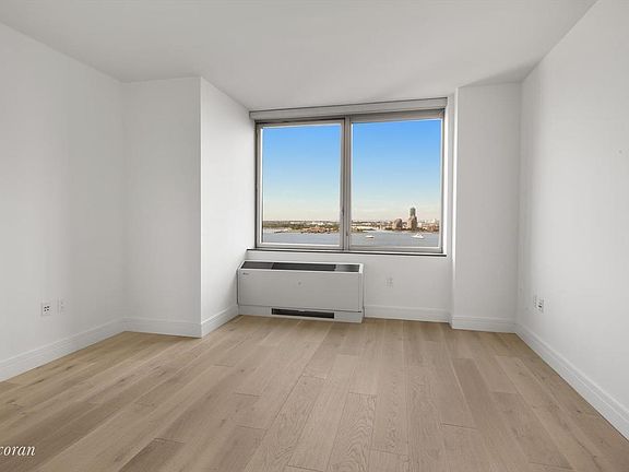 4th image of 30 West St APT 16G