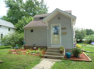 708 E Oak St, Algona, IA 50511