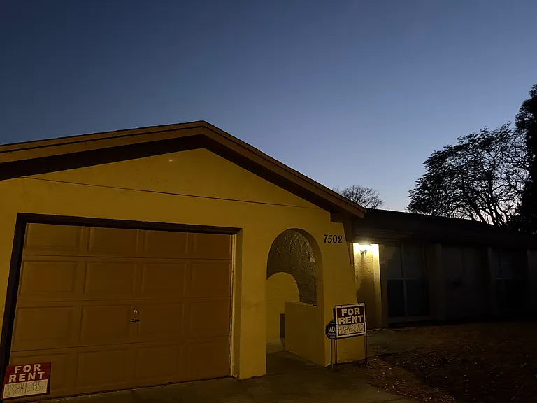 7502 Woodland Oaks Ct — Photo 8
