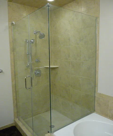 140 W Franklin St #506 — Photo 7