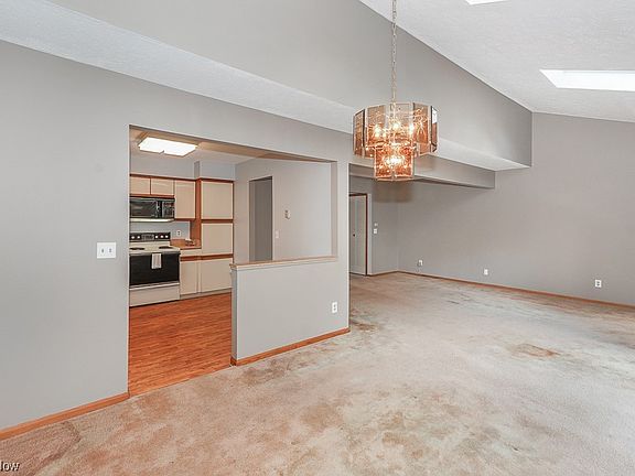 4th image of 338 Katey Rose Ln #338
