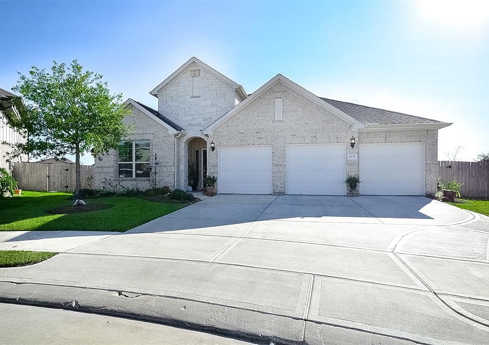 1st image of 8638 Kingston Hollow Ct