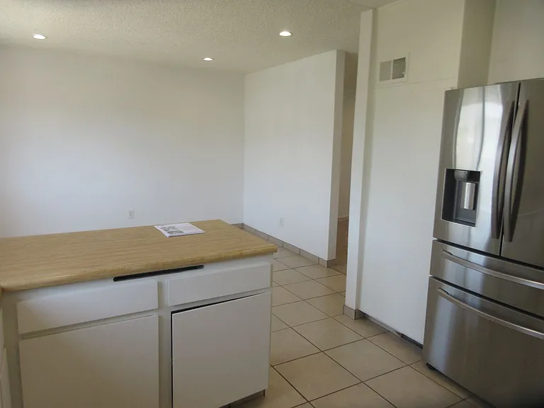 8865 Independence Ave #26 — Photo 14