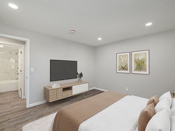 3rd image of 573 Bailey Dr #5