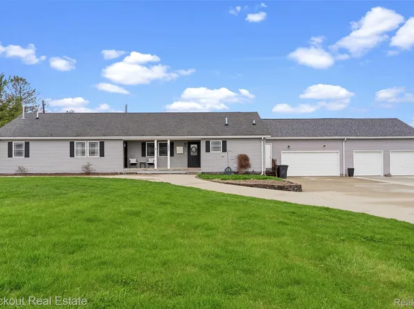 4800 Howell Rd, Otter Lake, MI 48464