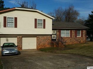 2836 Hilltop Ter NW, Huntsville, AL 35810