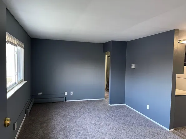 1303 Montie Rd, Lincoln Park, MI 48146