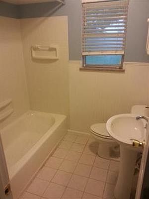 4th image of 2520 McLeay Dr