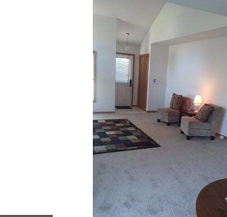 4th image of 905 106th Lane NW