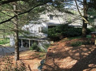 380 Broadstone Rd APT 4, Banner Elk, NC 28604