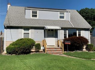 111 Trinity Pl, Avenel, NJ 07001