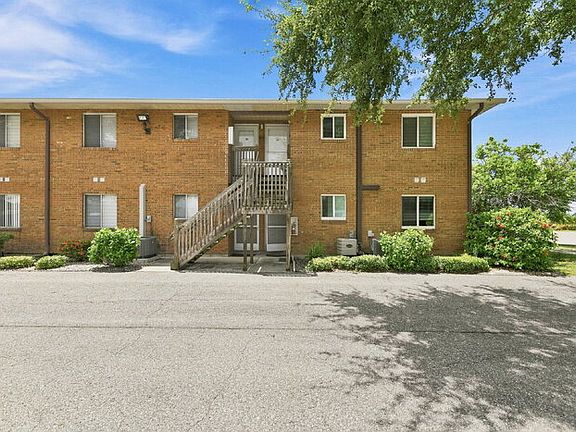 2nd image of 217 Airport Ave W APT 119