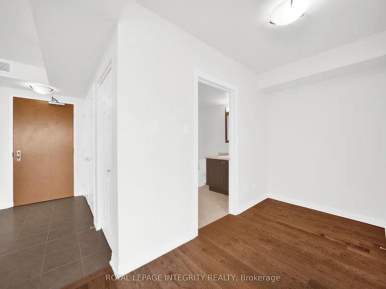 195 Besserer St #1504 — Photo 12