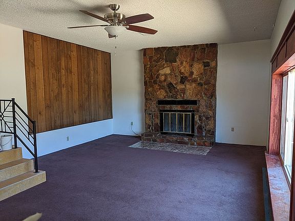3rd image of 1045 N Calle Manzanita