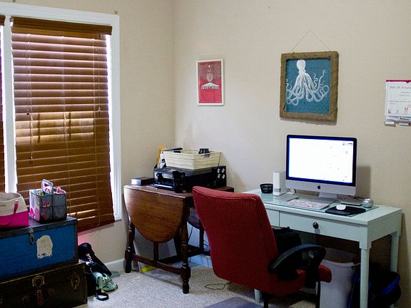 4th image of 1329 Oleander Ave