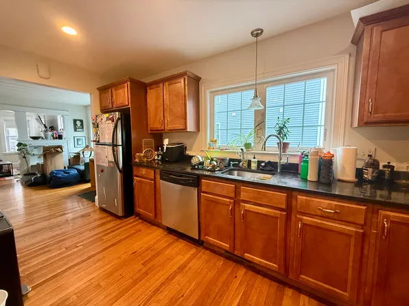 255 Brown St Unit 1, Waltham, MA 02453