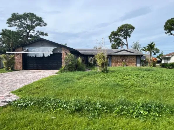 2562 SE Petit Lane, Port St Lucie, FL 34952
