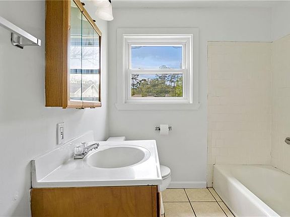 4th image of 70361 F St