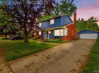47735 Jeffry St, Utica, MI 48317