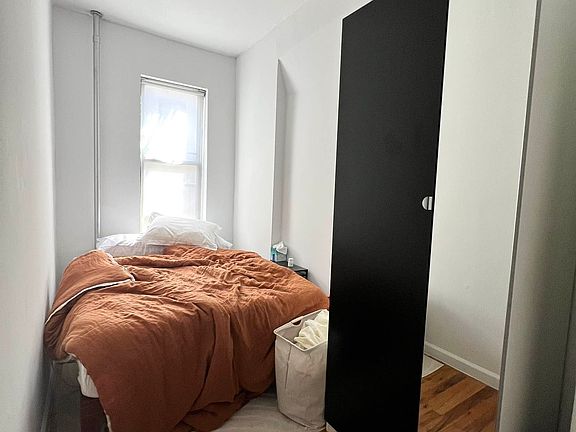 4th image of 70-80 Kenmare St #20A