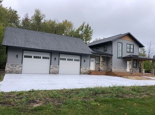 4584 S West Bay Shore Dr, Suttons Bay, MI 49682