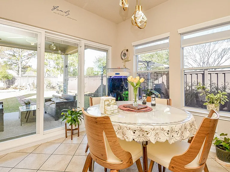 3115 Sachse Ct — Photo 10