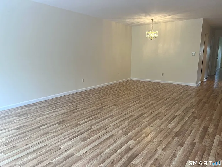 37 Greenwich Ave #2-6 — Photo 3