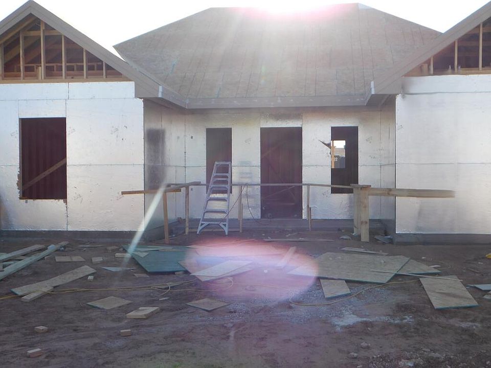1st image of 704 S Calhoun St