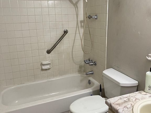3rd image of 1504 Virginia Ave #B208