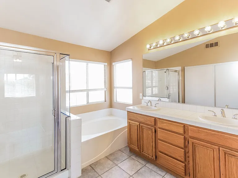 9060 Malarga St — Photo 11