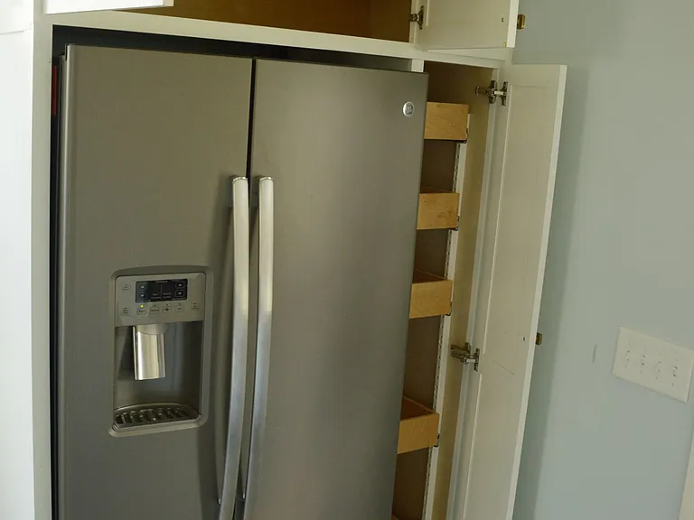 Refrigerator cabinets