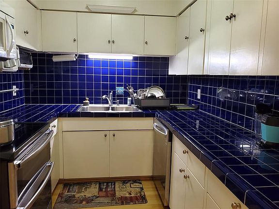 5th image of 2700 Bellefontaine St APT B34