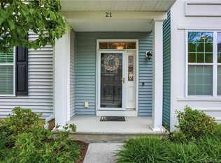 21 Warrington Round #21, Danbury, CT 06811