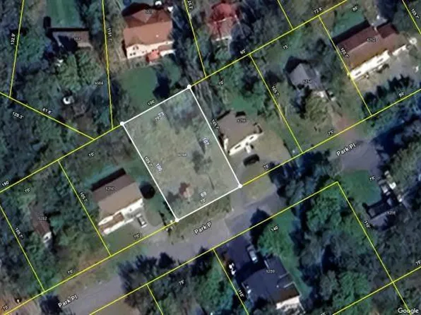353 Park Pl, Tobyhanna, PA 18466