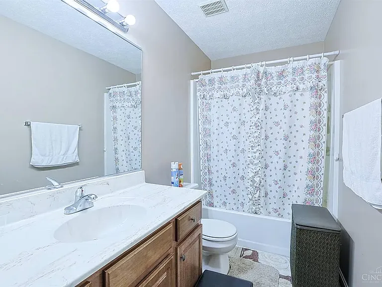 7519 Kingsgate Way — Photo 7