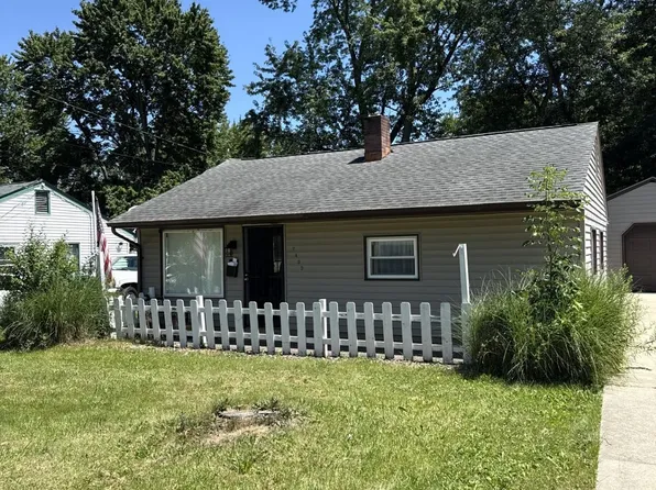 7403 Oregon Trl, Youngstown, OH 44512