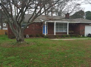 2217 Wintergreen Dr, Chesapeake, VA 23323