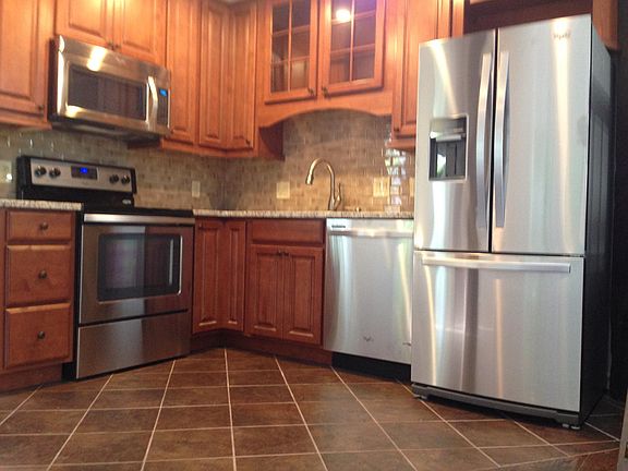2nd image of 292 Nelson Ave Floor 1