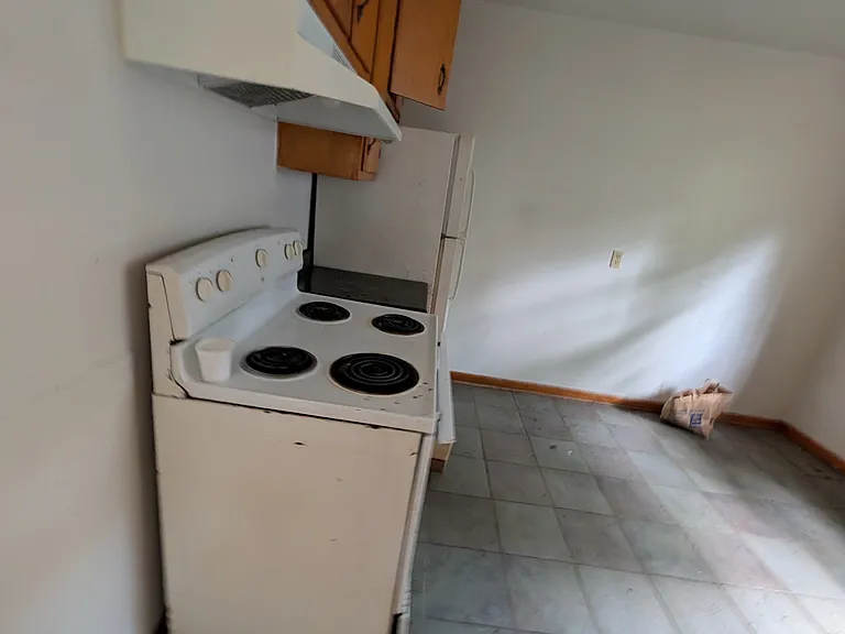 1133 Elm Ave #B — Photo 5