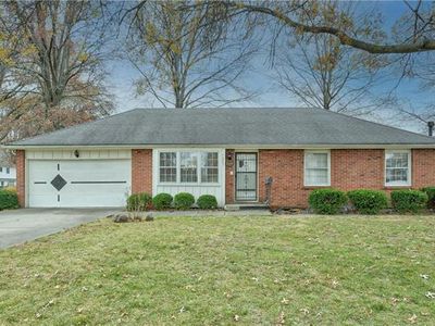 10221 E 64th St, Raytown, MO, 64133