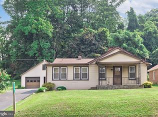 596 Lewisberry Rd, New Cumberland, PA 17070