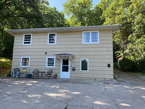 265 Viking Dr Photo 1