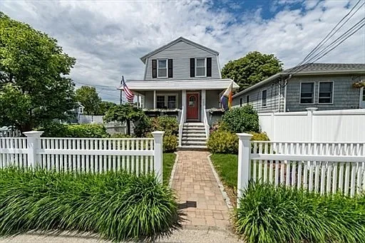 689 Nantasket Ave — Photo 16
