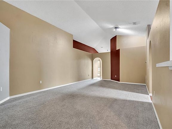 2nd image of 1820 Emily Dr