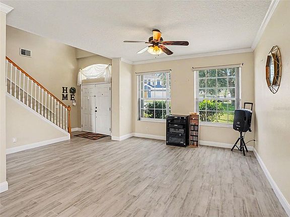 4th image of 1602 Presidio Dr