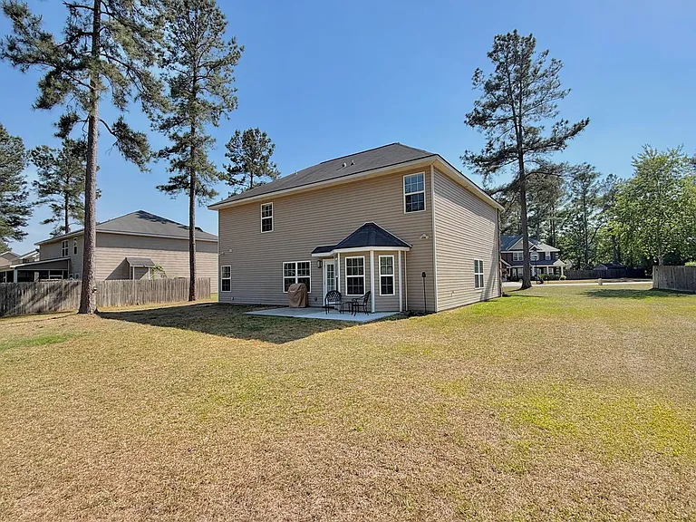 470 Briarcrest Dr NE — Photo 43
