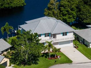 16 Sunset Dr, Sebastian, FL 32958