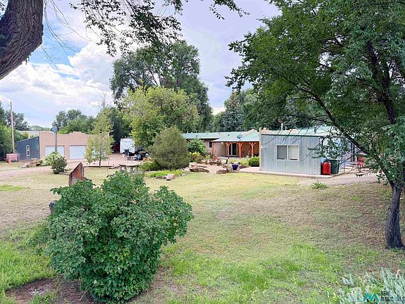 2nd image of 139 River Rd