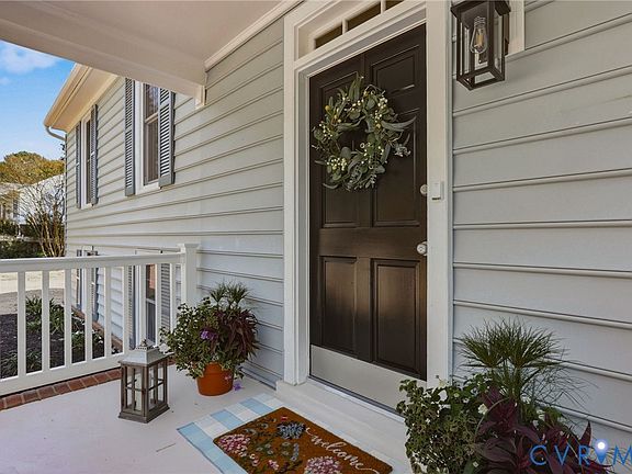 3rd image of 11911 Murray Hill Dr